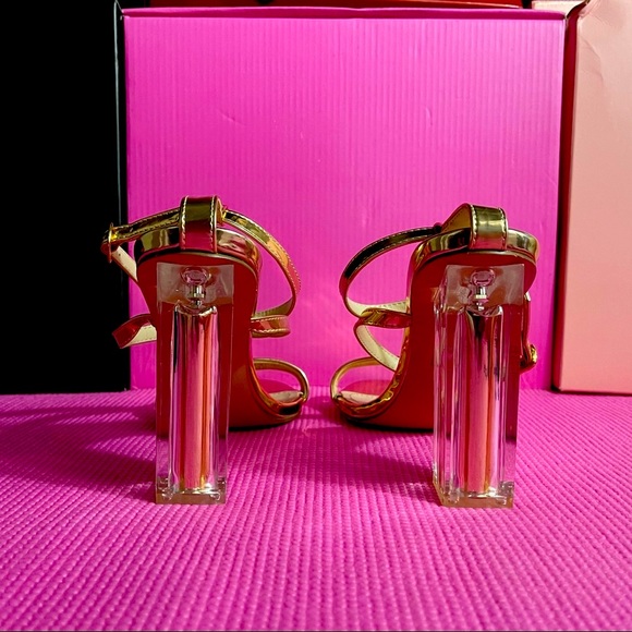 Sale‼️  Rose Gold Heels - Picture 4 of 8